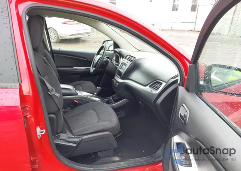 2016 Dodge Journey Sxt z USA, uszkodzony, nr VIN 3C4PDDBG9GT241959